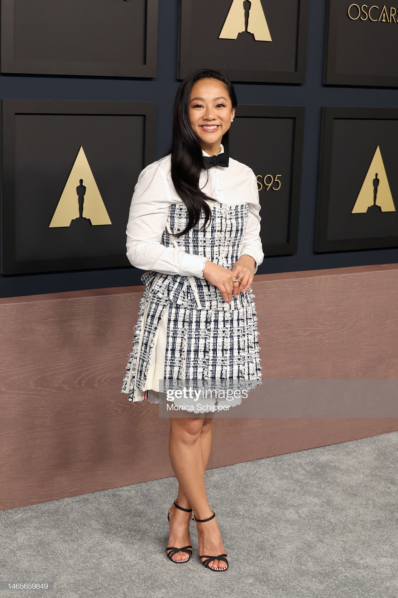 1365x2048  Хизерс мечтает