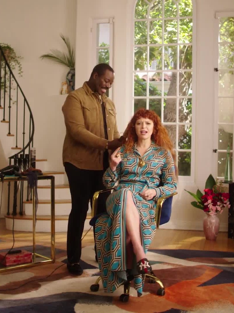 810x1080  Наташа Лионн