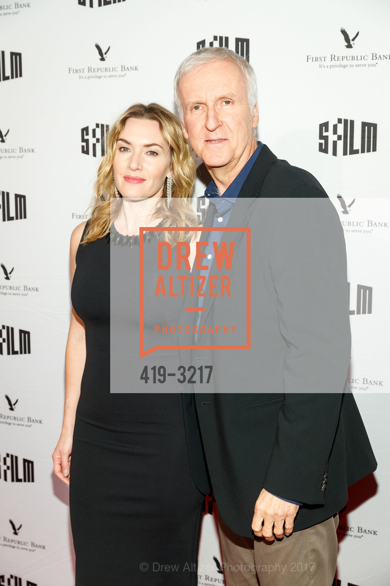 800x1200  Джеймс Кэмерон Фото 3 из 4 фото, обои - фото № 190184 - Theplace2