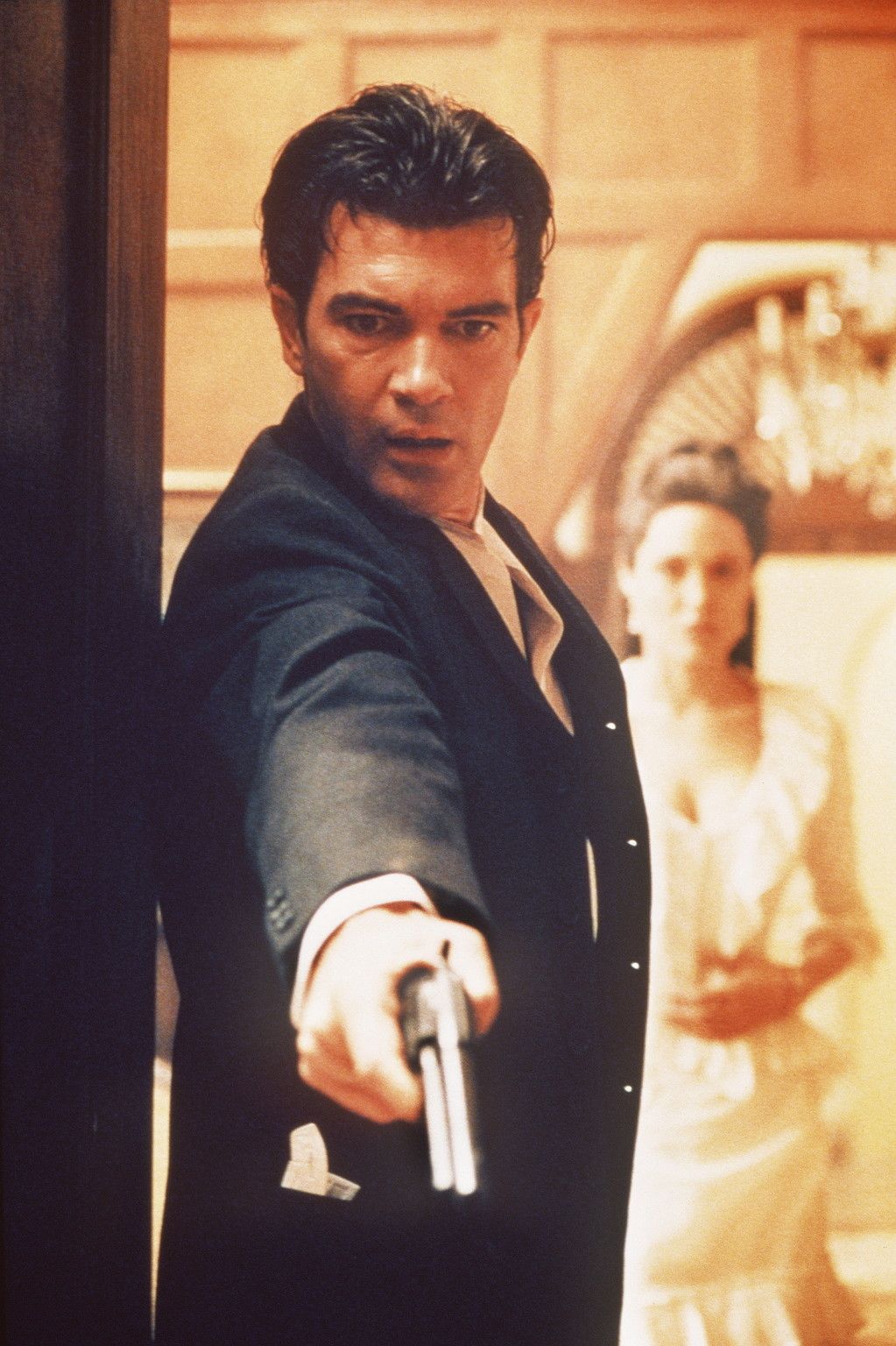 1023x1536  Обои идентификатор: 387399 / фильм о боли и славе.