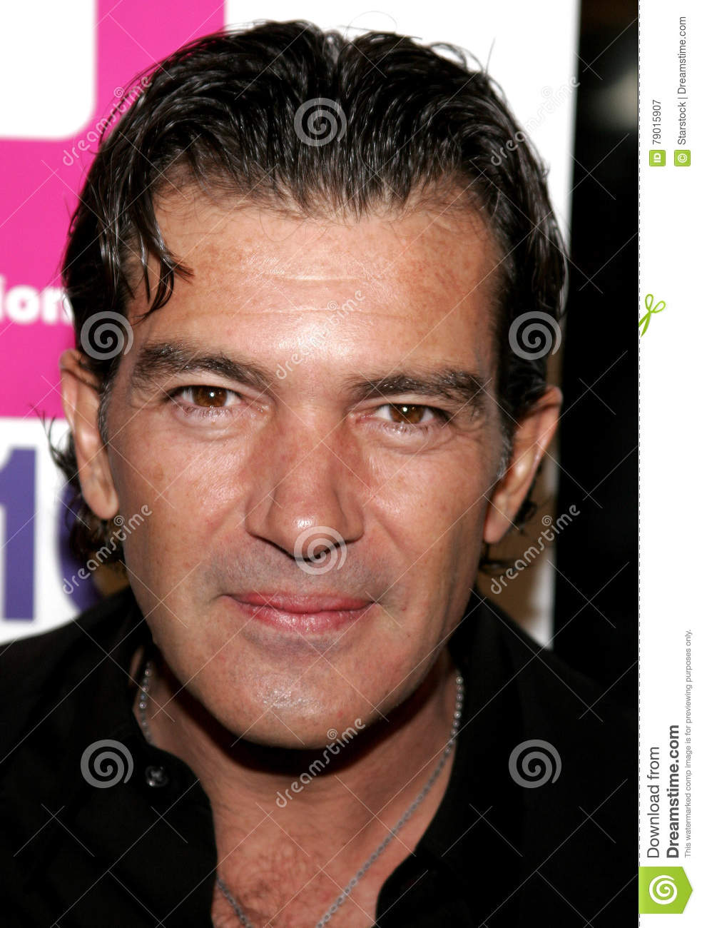 984x1300  Оплата 3 дебюты в плакате - IGN