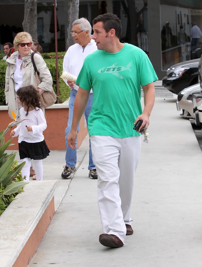 776x1024  Лучший Адам Сэндлер iPhone HD обои - ilikewallpaper