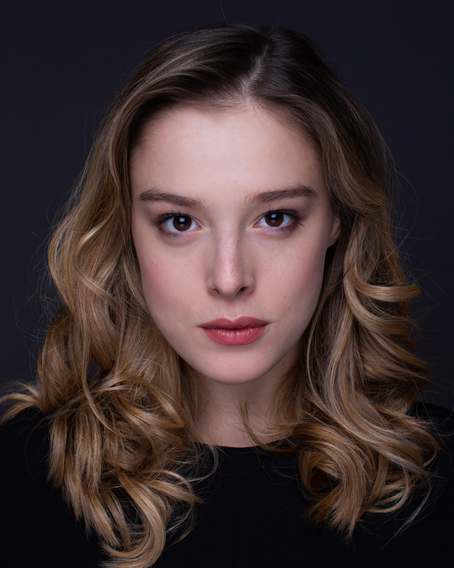 Милена Радулович обои на телефон