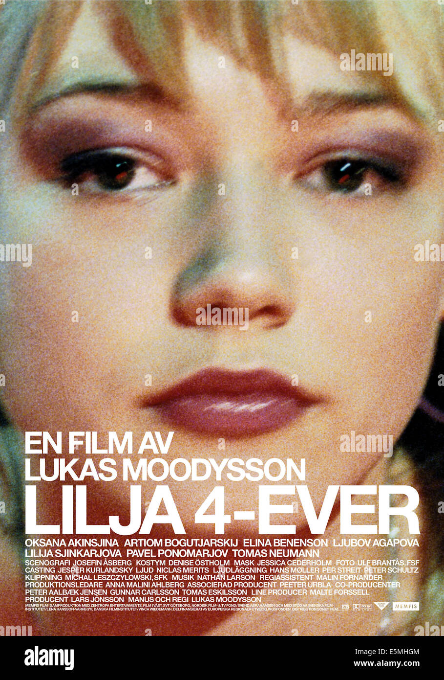 909x1390  Оксана Akinshina Hi -Res stock Photography и Images - Alamy