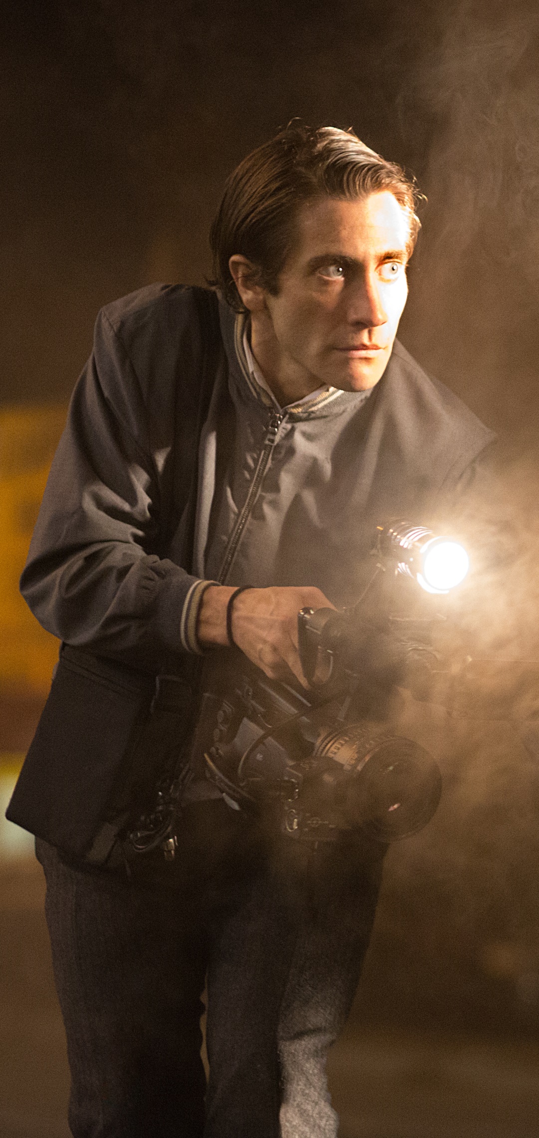 1080x2280  Джейк Джилленхол о том, почему личный стиль является конечным самовыражением | Британский GQ