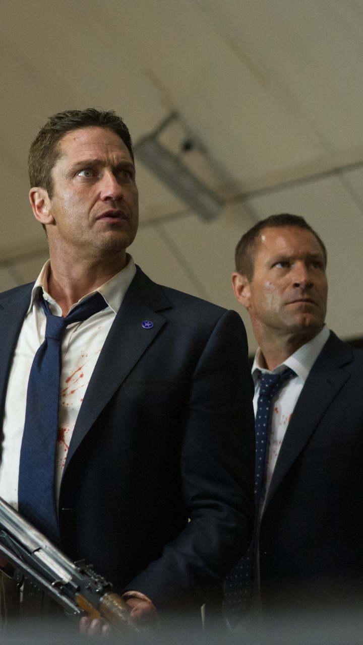 720x1280  Джерард Батлер, Кристоф Фиссер, Доминик Хофер - Фотографии Джерарда Батлера - Зимбио