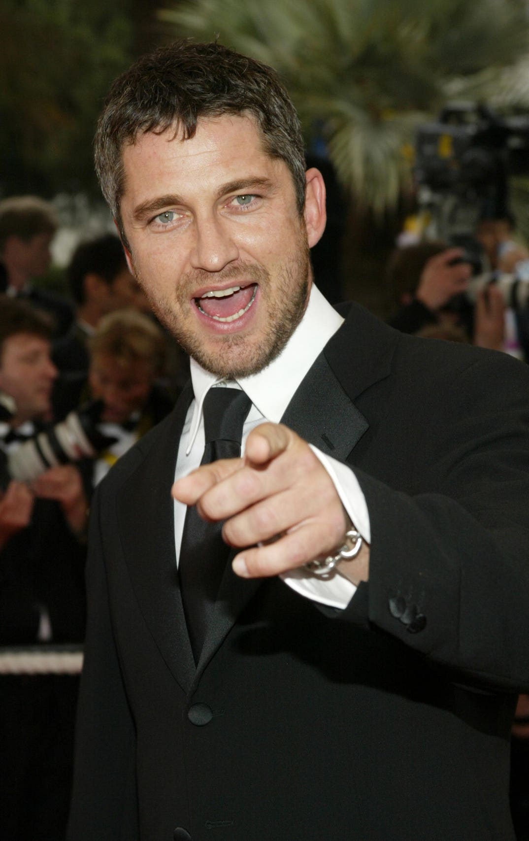 1074x1707  Обои Лондон упал, Джерард Батлер, Лучшие фильмы, Фильм, Преступление, Фильмы № 9664