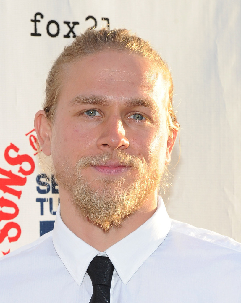 815x1024  Сексуальные снимки Чарли Ханнам