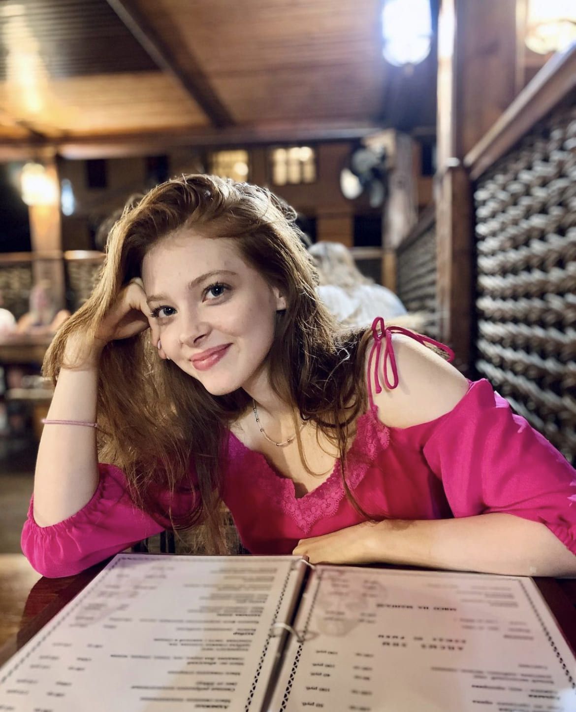 1170x1445  Llymhemhe mamwytfilymы roscyйskyх зvёзd