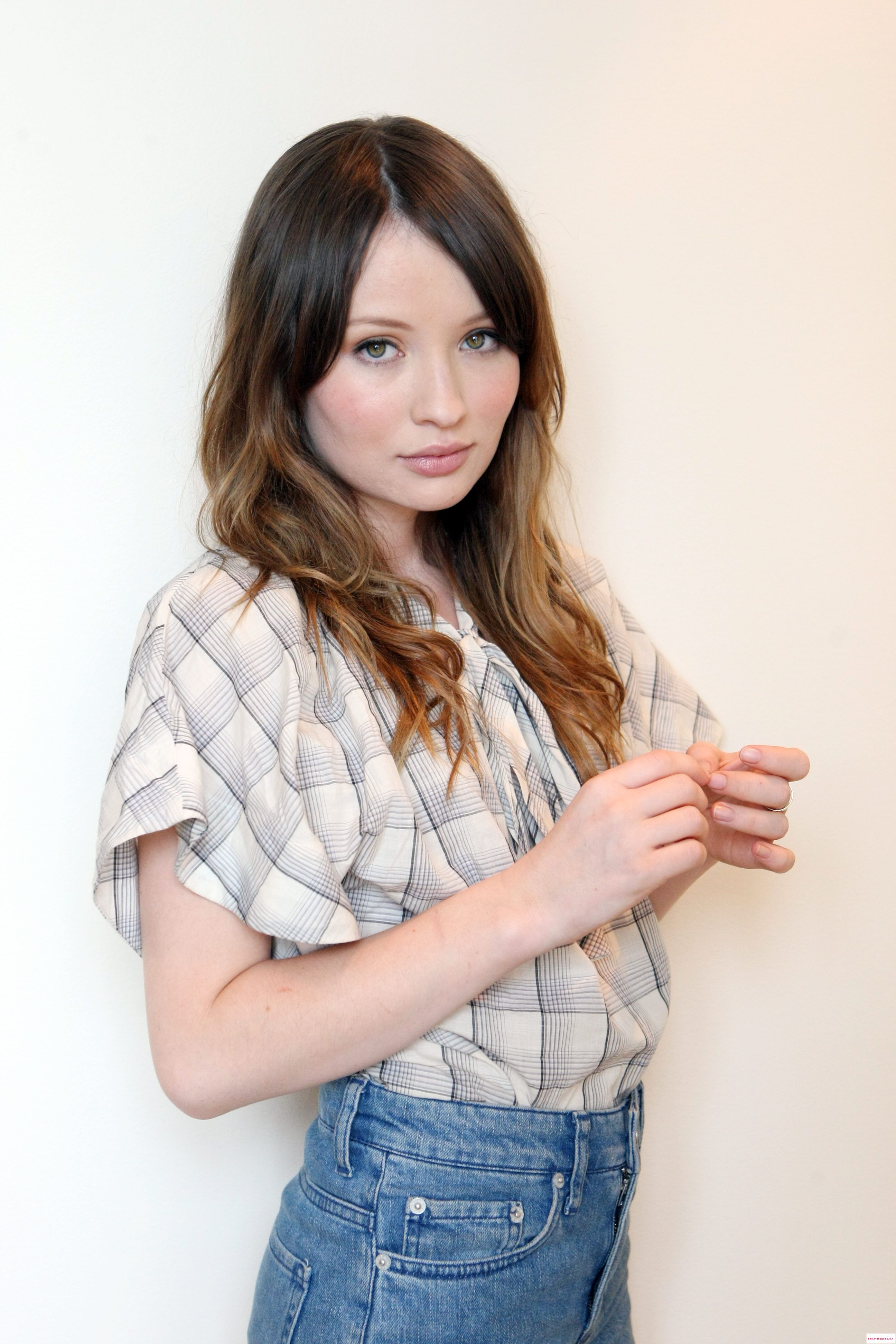2592x3888  Telugutweets n Twitter: „Эмили Браунинг Последние фотографии телугутвисты #emily browning #telugutweets #heroine #actress #telugutweets #photos #latestphotos #Images #emily https://t.co/vyc1wlwlxe«/твиттер