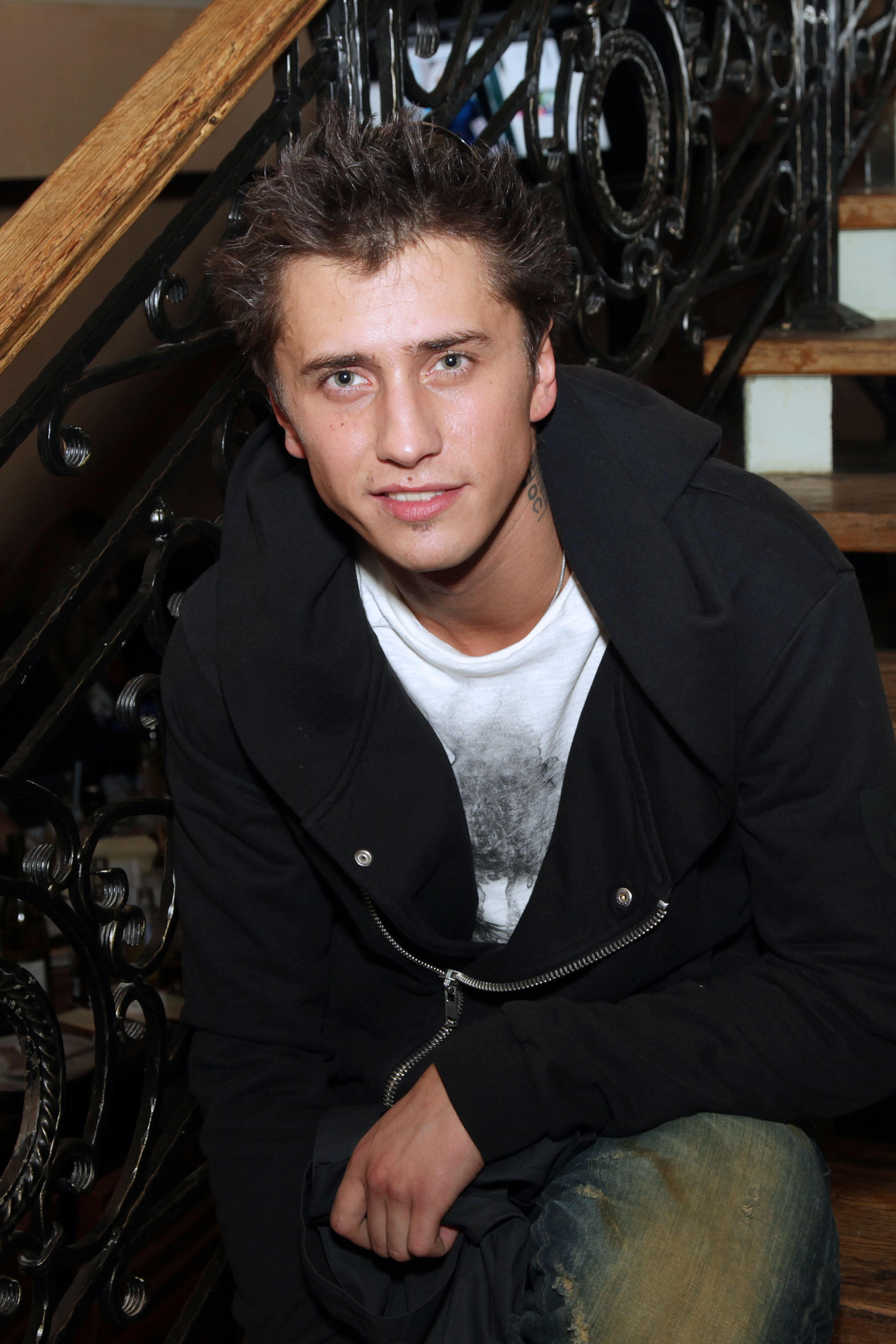 2858x4287  ПИНЕПОЛЕЙСЯ ДУЛИЯ КОЛИСНИХЕНКО на обочине и кулисниченко \ U0026AGATAMENEHESE | Скюалн -мюзин