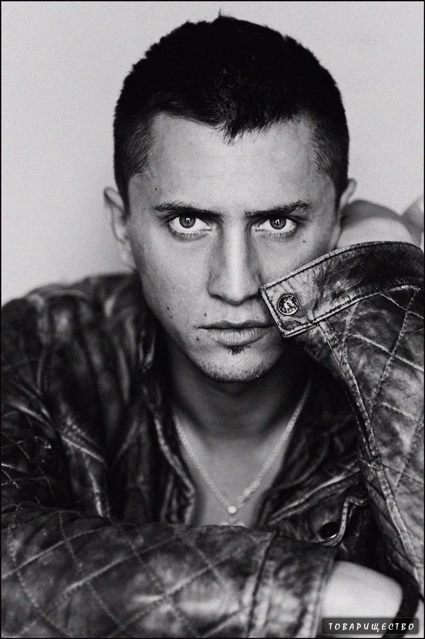 852x1280  ПИНЕПОЛЕЙСКОЙ ВЕРСЕЛЕВОВОЙ Актер, maжor