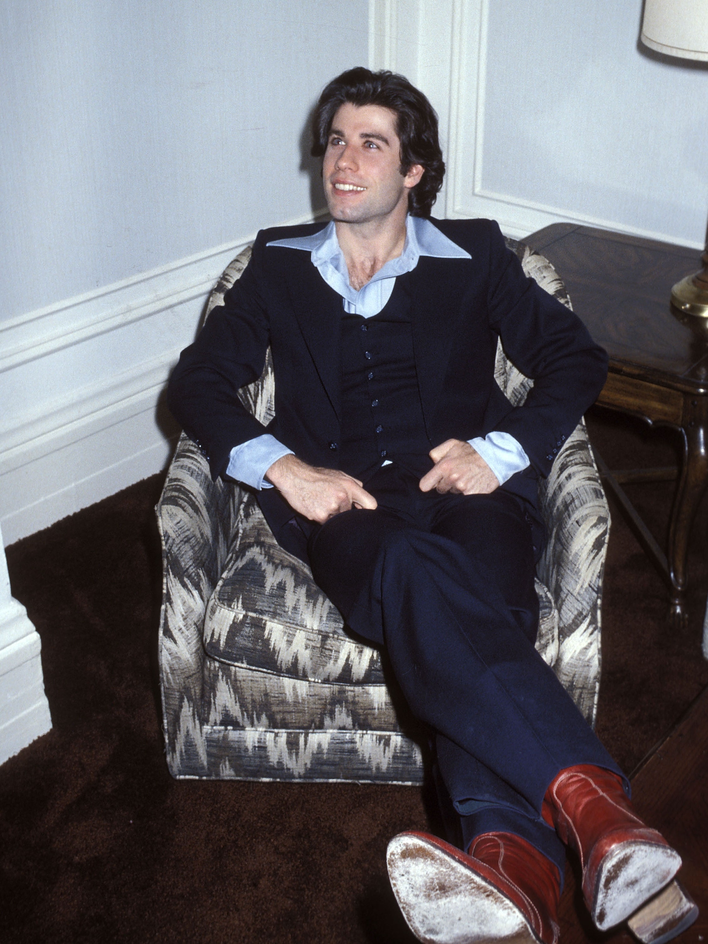 2250x3000  Джон Траволта в «Остаться в живых» - фото Джона Траволты (39026213) - Fanpop