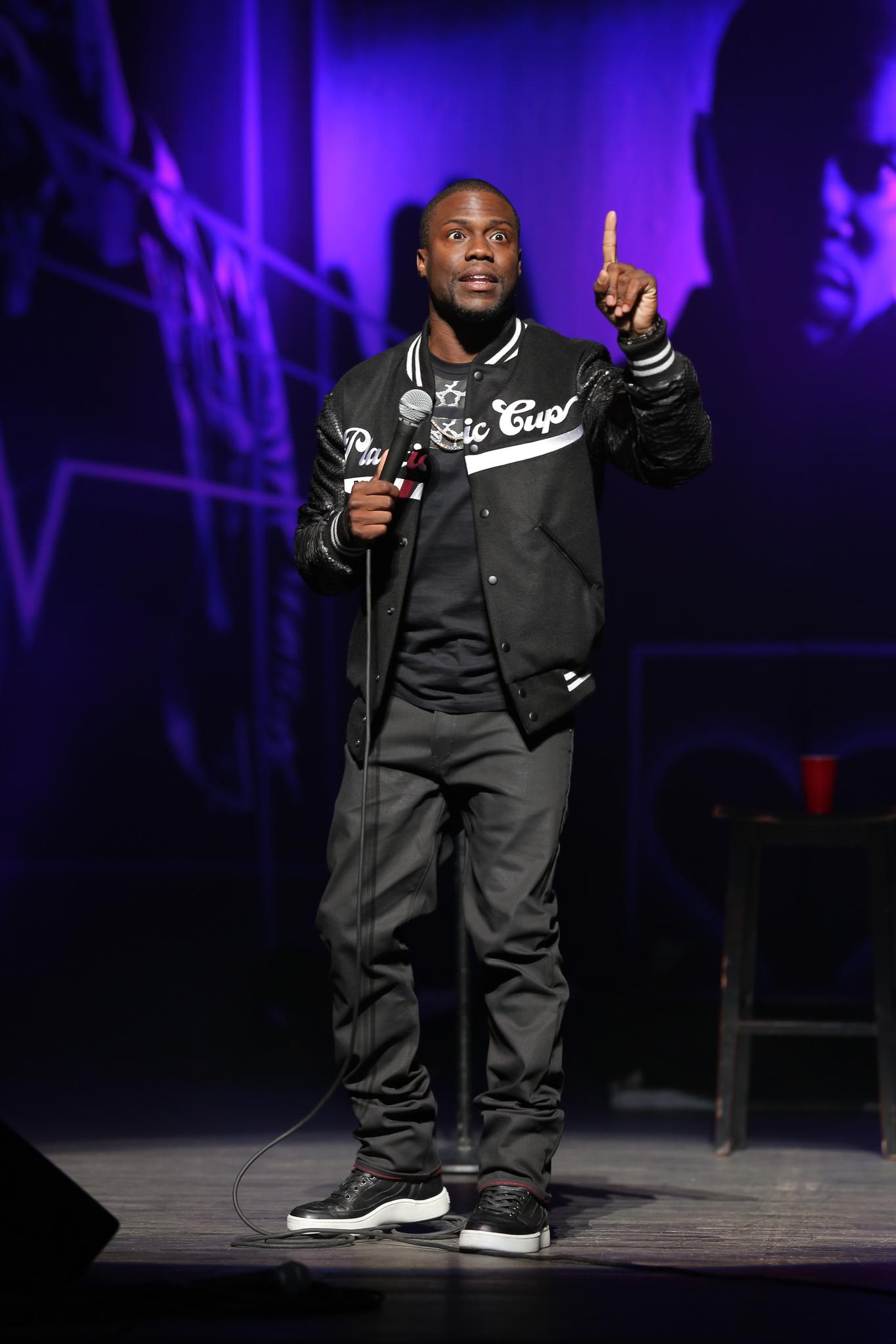 1365x2048  Арвин Баутиста в Твиттере: \ "Запоздалый с днем ​​рождения #Superman! Мне понравилась эта сцена в #Zacksnydersjusticeleague, когда голоса Па и Джор-Эла помогли подтвердить две стороны Кларка/Кала.« Летай, сын. Пришло время ». Кевин Костнер